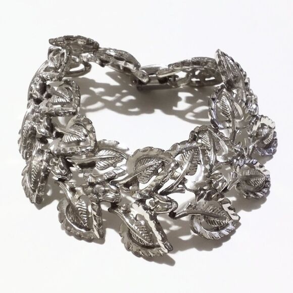 Vintage Coro Pegasus Mid Century Double Leaf Link Bracelet - Picture 3 of 7